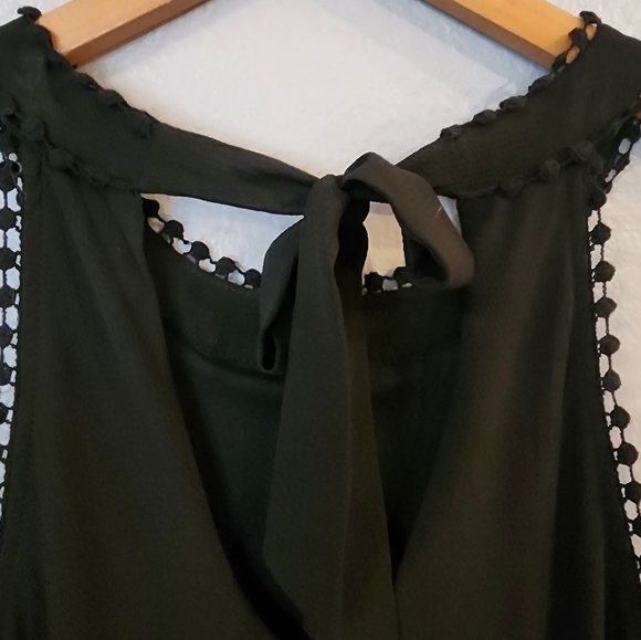 Francesca's Collection Halter Romper - Picture 3 of 8